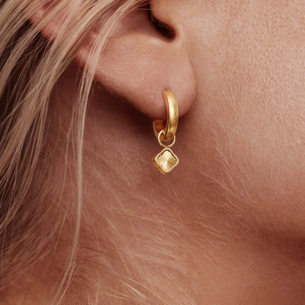 Mini Sunburst Clover Hoops